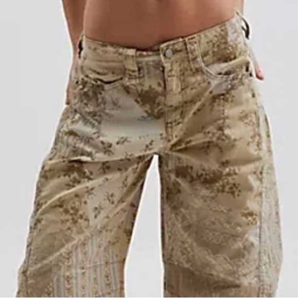 BDG UO The Elise Barrel Leg Floral Patchwork Boho Grannycore Cotton Pants Size 4 - Picture 6 of 16